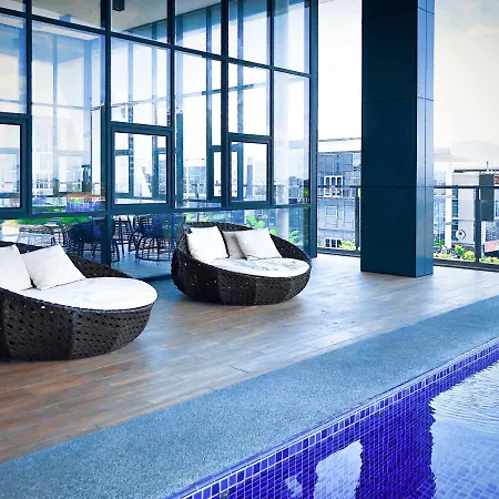 Cat City Mediterranean Theme City&Pool View Homestay 貓城地中海主題城市泳池風景民宿 Kuching Exterior photo