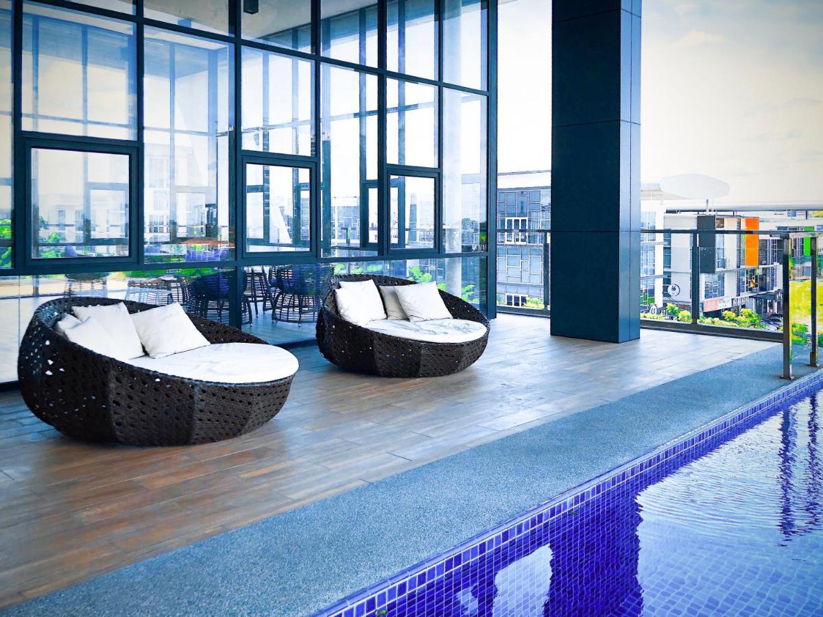 Cat Mediterranean Theme City&pool View 貓城地中海主題城市泳池風景民宿 * Kuching